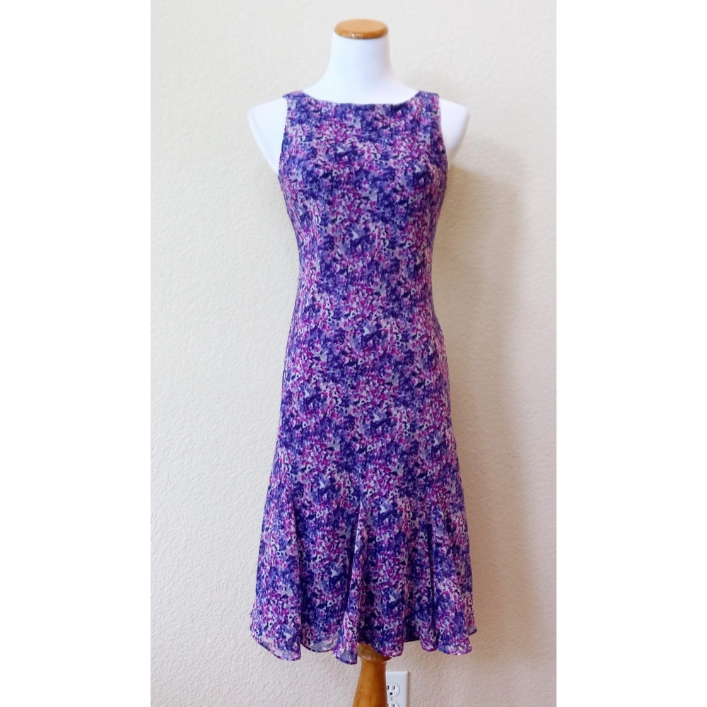 Chaps purple floral Y2K dress with a flounce hem line